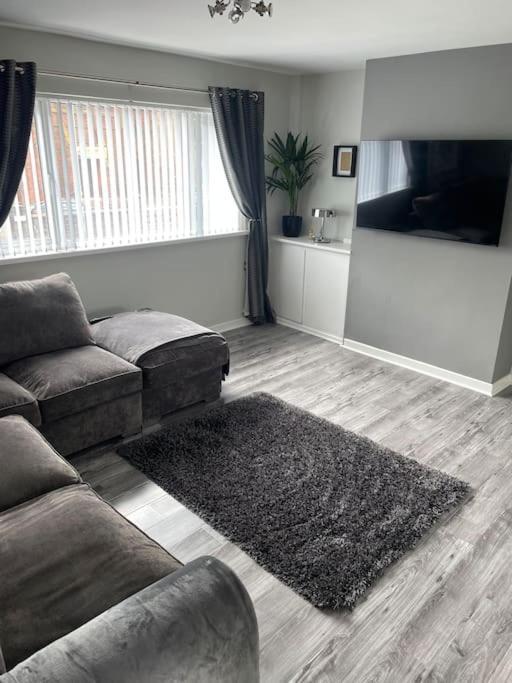 Fantastic Full 3 Bedroom Modern Apartment Белфаст Екстер'єр фото