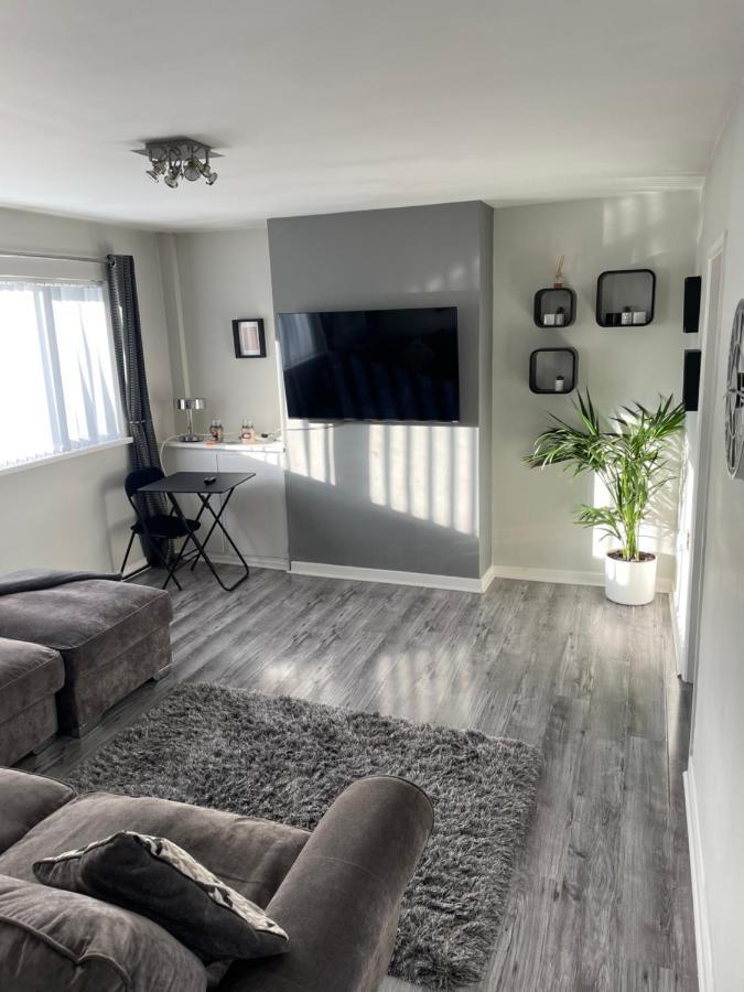 Fantastic Full 3 Bedroom Modern Apartment Белфаст Екстер'єр фото